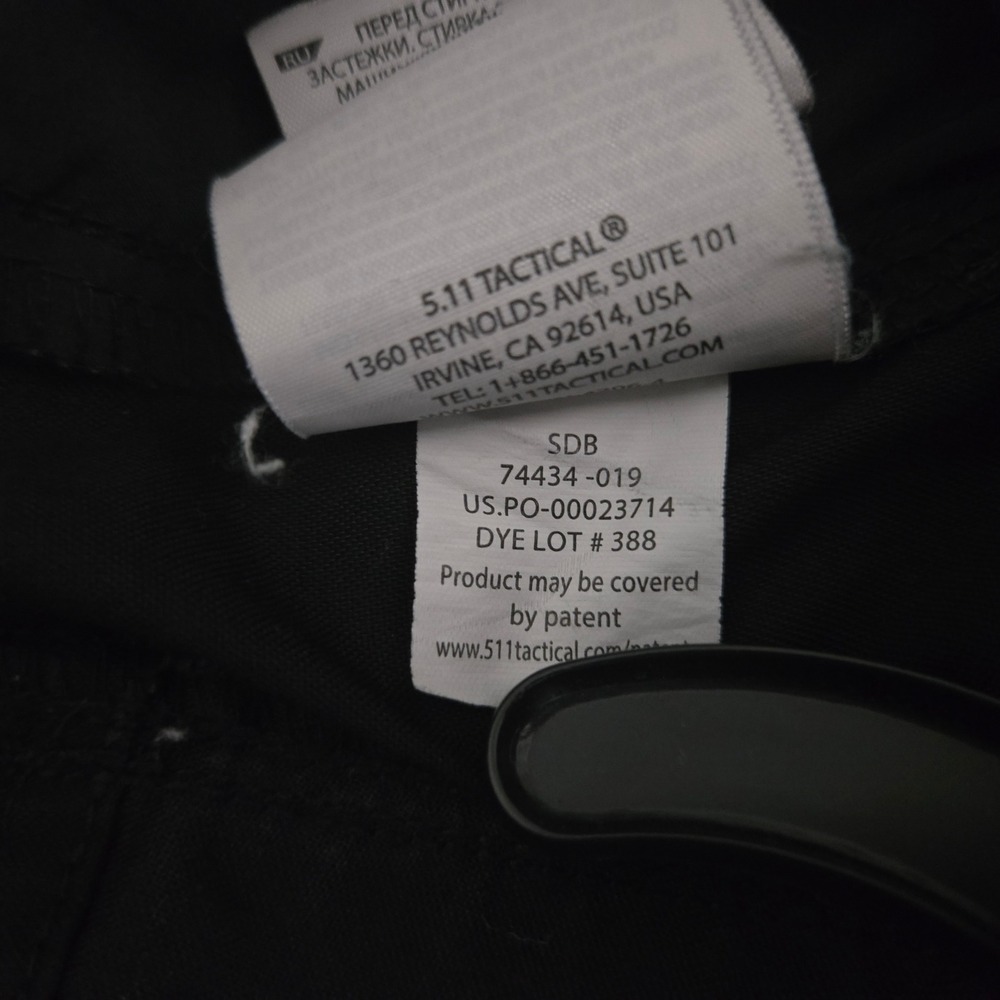 5.11 Tactical Apex Pants Mens 42x32 Black Cargo Work Utility FLAW 74434-019 READ - Picture 6 of 12